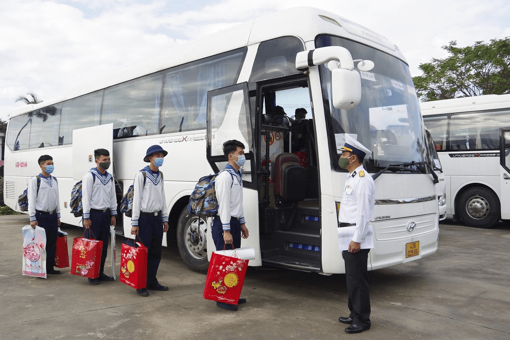 “Mang tiền về cho mẹ”...