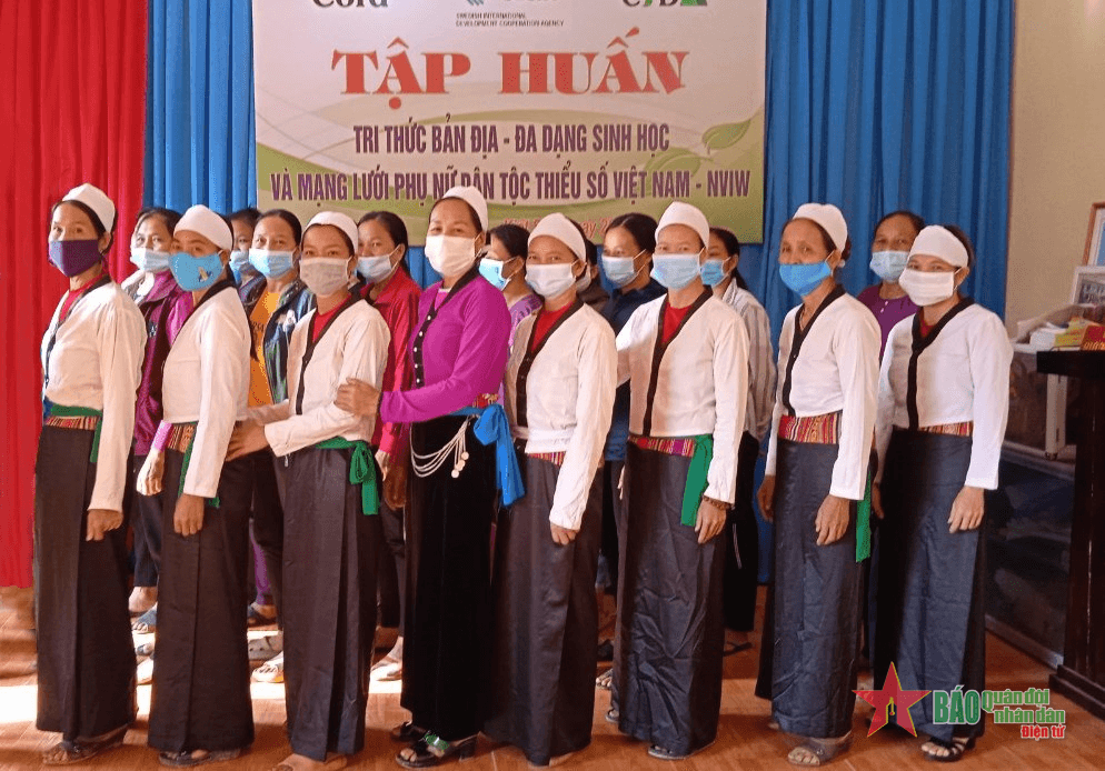 Tri thức bản địa trợ giúp  phụ nữ đồng bào dân tộc thiểu số