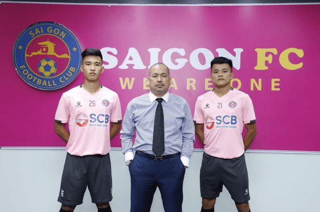 4 cầu thủ Việt Nam sang Nhật Bản chơi bóng