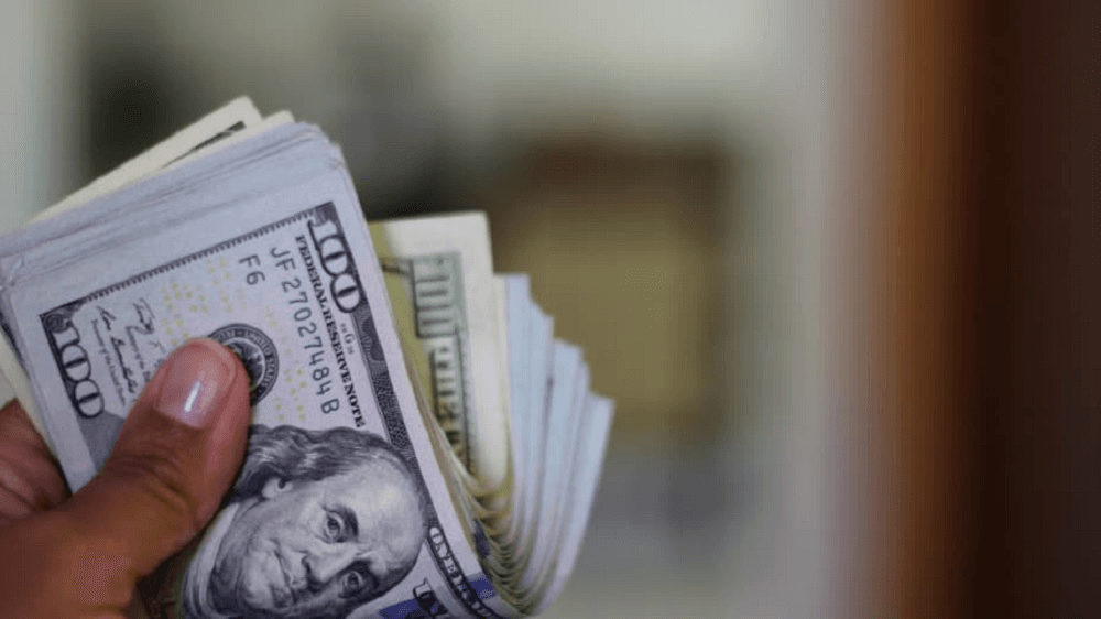 Tỷ giá USD hôm nay 7-2: USD sẽ tăng nếu vượt mốc 96, giá bitcoin chạm mốc 42.000 USD