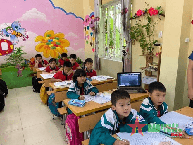 Hà Nội đề xuất cho phép học sinh lớp 1 đến lớp 6 ở nội thành đến trường từ ngày 21-2
