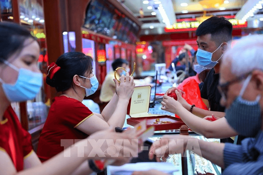 Giá vàng hôm nay 11-2: Vàng thế giới và trong nước giảm
