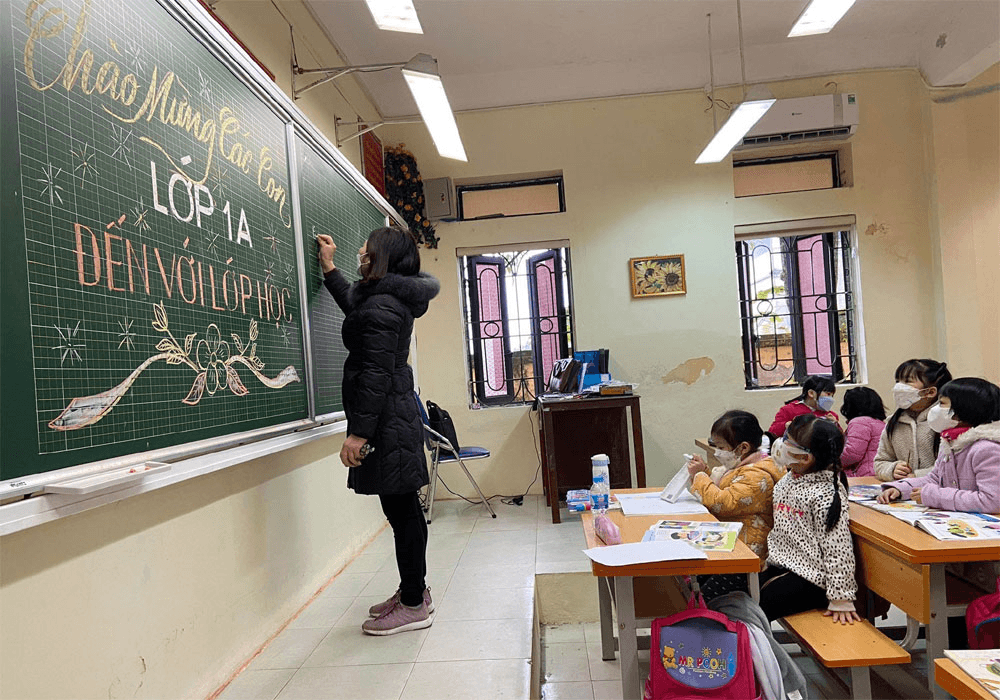 Học sinh Hà Nội náo nức tới trường