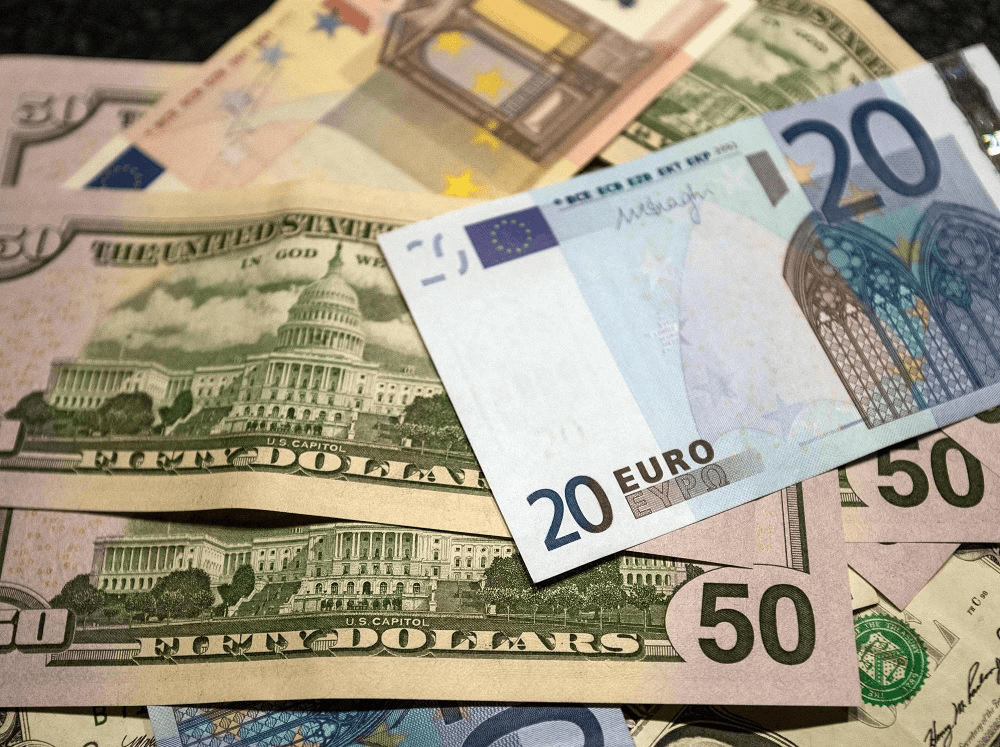 Tỷ giá USD hôm nay 23-2: Đồng USD đi ngang khi căng thẳng về tình hình Ukraine chưa có hồi kết