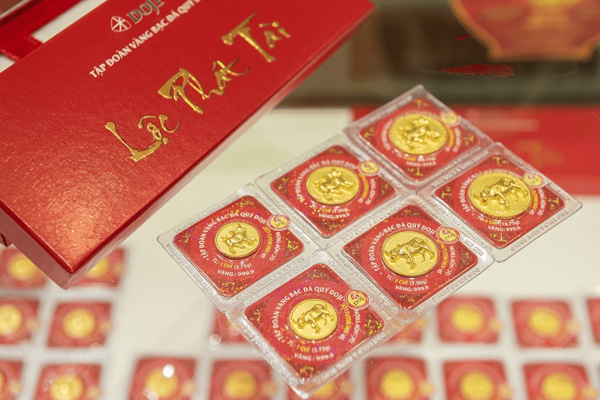 Giá vàng hôm nay 1-3: Dự báo giá vàng vượt mức 2.100 USD/ ounce