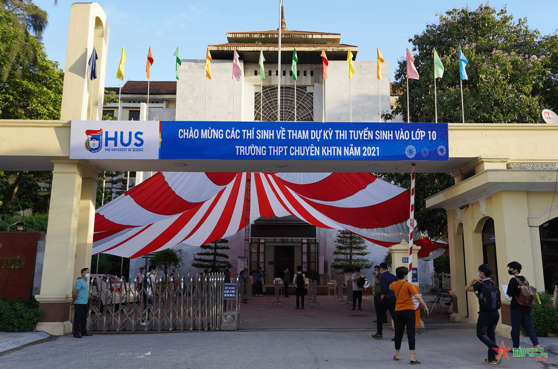 Trường THPT Chuyên Khoa học Tự nhiên tuyển 540 chỉ tiêu vào lớp 10
