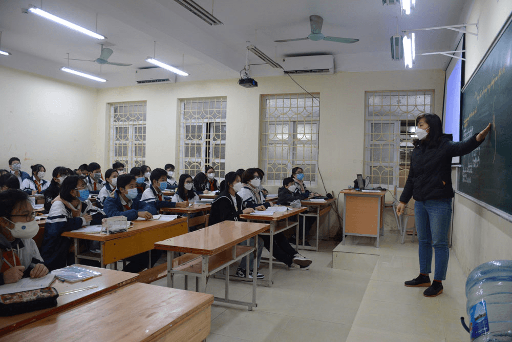 Hà Nội vượt khó trong dạy học kết hợp