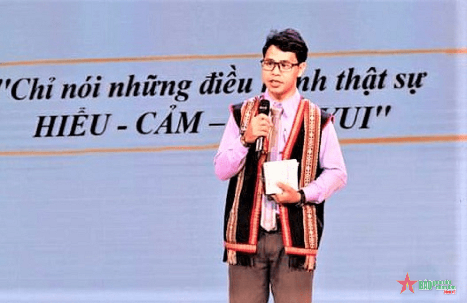 Điểu Vượt - như con chim phí bay về cội nguồn