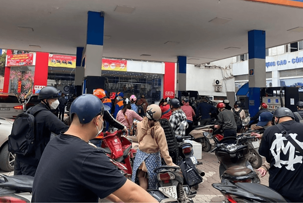 ​Từ ngày 1-4, thực hiện giảm thuế bảo vệ môi trường đối với xăng, dầu