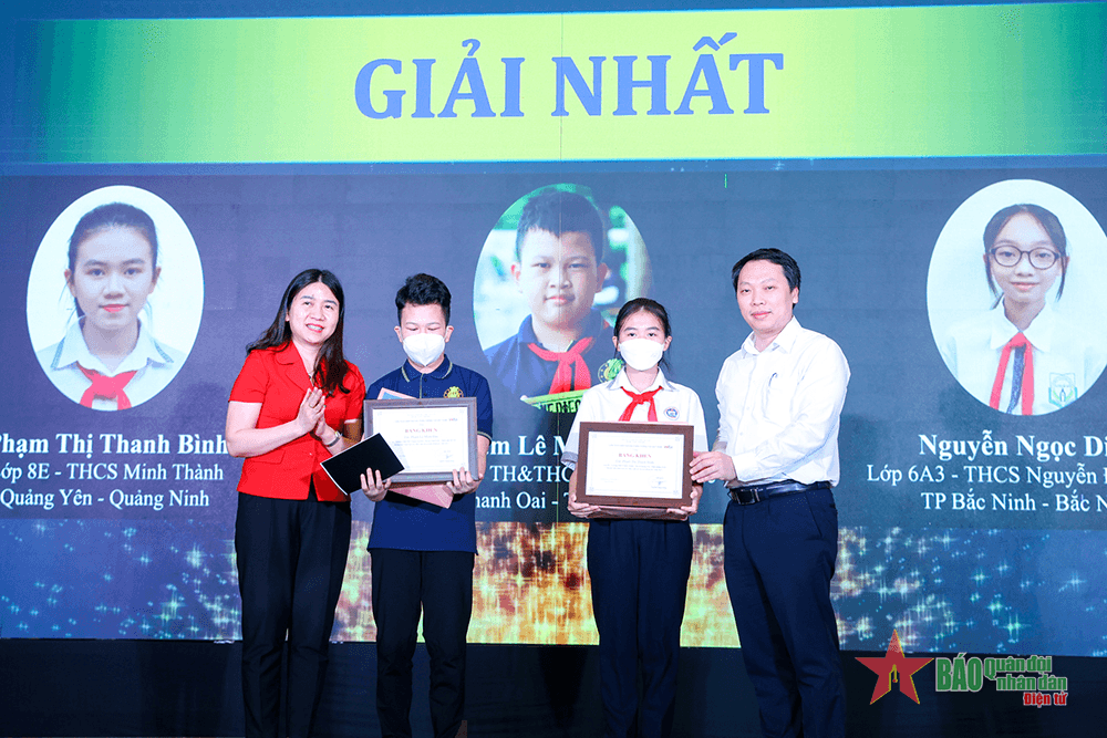 Tổng kết và trao giải Cuộc thi "Học sinh với an toàn thông tin 2022"