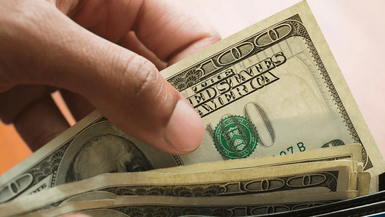 Tỷ giá USD hôm nay 12-4: Đồng USD tiếp đà tăng khi lợi suất trái phiếu Mỹ tăng cao