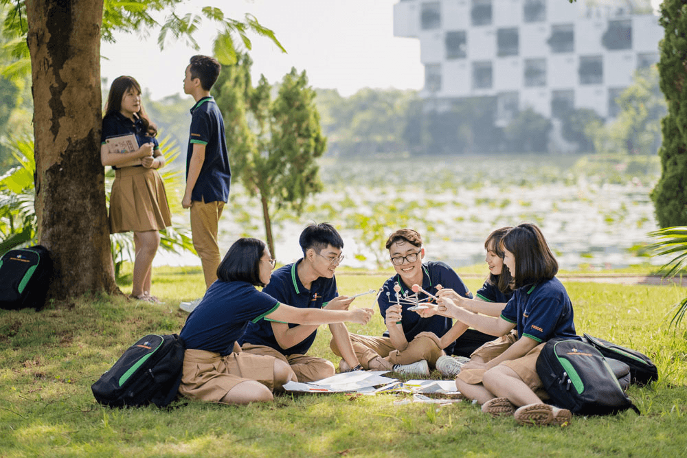 Giải tỏa áp lực bủa vây học trò