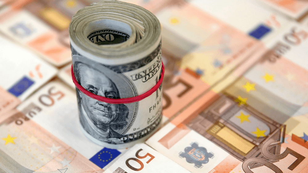 Tỷ giá USD hôm nay 17-4: Đồng USD tăng tiệm cận mốc 101