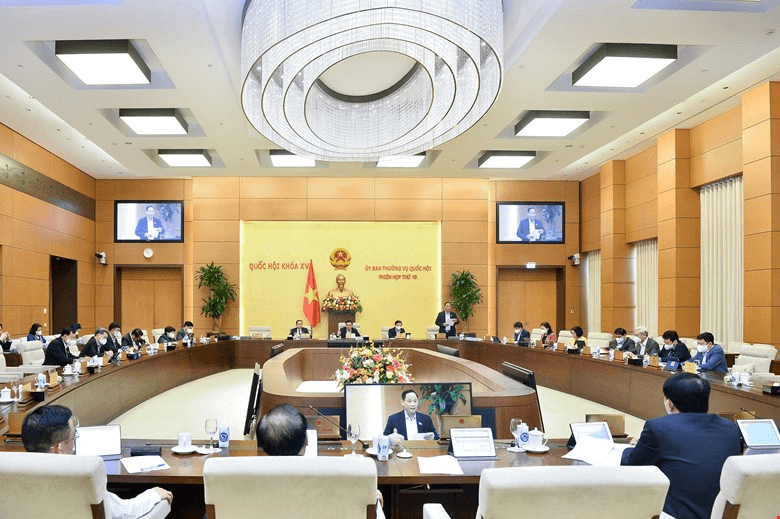 Cử tri quan tâm việc rút bảo hiểm xã hội một lần và xử lý hành vi thao túng chứng khoán, bất động sản