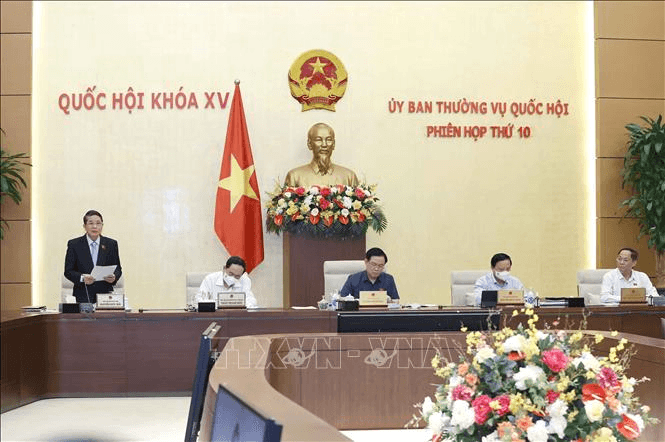 Giá bất động sản tăng bất thường, thị trường trái phiếu doanh nghiệp “nóng”, tiềm ẩn nhiều rủi ro