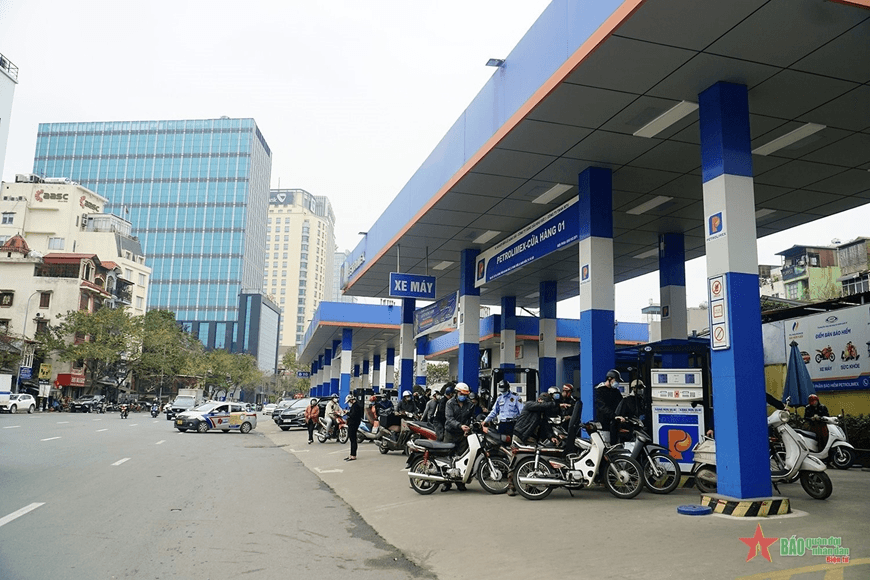 Giá xăng liệu sẽ tăng tiếp, vượt mốc 30.000 đồng/lít vào ngày mai, 11-5?