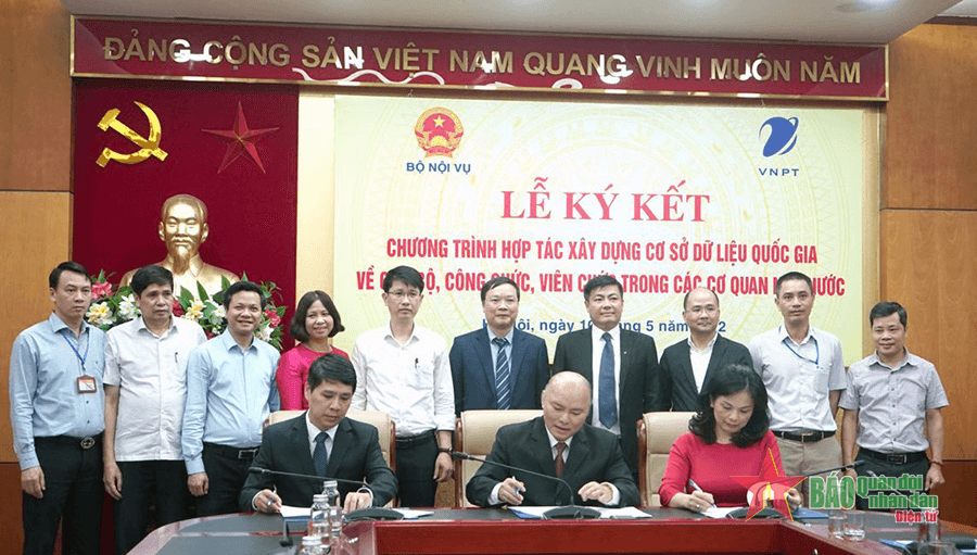 Bộ Nội vụ triển khai xây dựng hệ thống Cơ sở dữ liệu quốc gia về cán bộ, công chức, viên chức