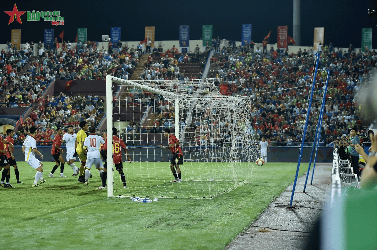Thắng nhẹ Timor Leste, U23 Việt Nam vào bán kết SEA Games 31