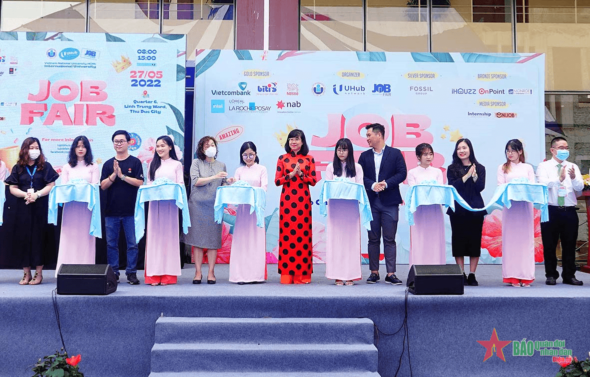 Hơn 1.000 cơ hội việc làm tại doanh nghiệp trong và ngoài nước dành cho sinh viên