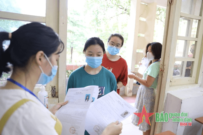 Hà Nội: Không để học sinh gặp khó khăn phải bỏ thi tốt nghiệp THPT