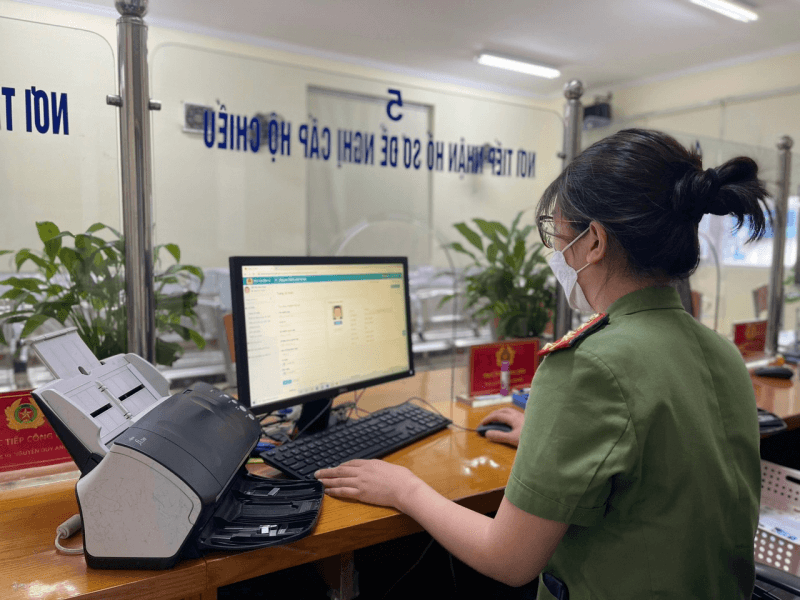 Từ ngày 1-7-2022, Bộ Công an bắt đầu cấp hộ chiếu phổ thông mẫu mới