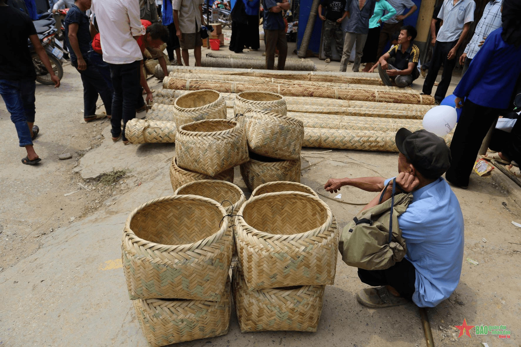 Nghề đan lát của người Tày ở Quang Trọng