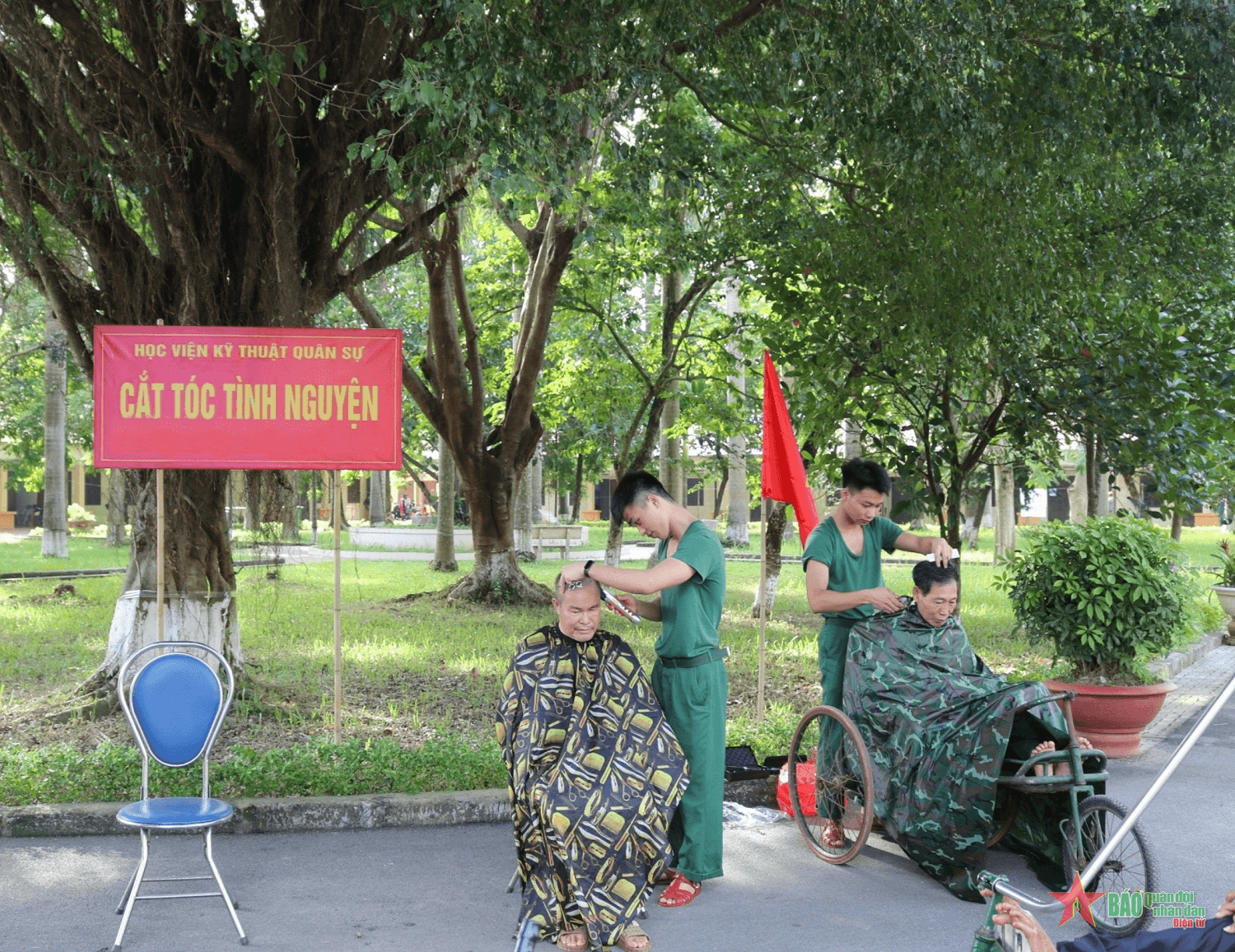 Tuổi trẻ Học viện Kỹ thuật quân sự tri ân các thương, bệnh binh