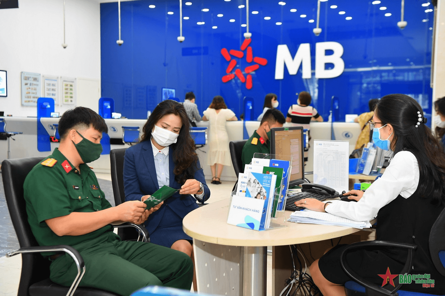 Chuyển đổi số mạnh mẽ - Ngân hàng Quân đội giữ vững đà tăng trưởng