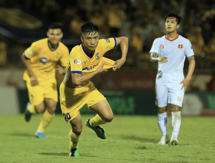 Kết quả vòng 9 V-League: Sông Lam Nghệ An hủy diệt Hải Phòng