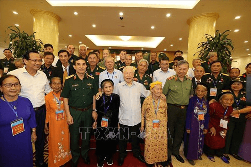 Tổng Bí thư Nguyễn Phú Trọng gặp mặt các đại biểu người có công tiêu biểu toàn quốc