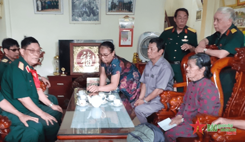 Chuyến đi nặng nghĩa, nặng tình