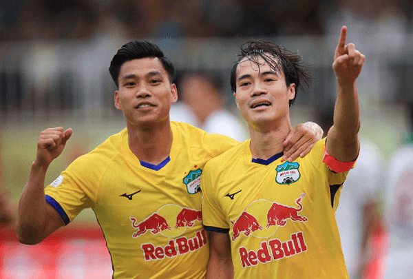 Sức mạnh từ chiều sâu đội hình