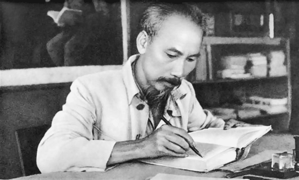 Ngày 18-8-1945, Chủ tịch Hồ Chí Minh viết “Thư kêu gọi Tổng khởi nghĩa”