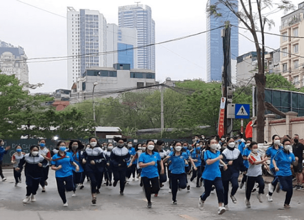 Nhân lên ý nghĩa giải chạy truyền thống
