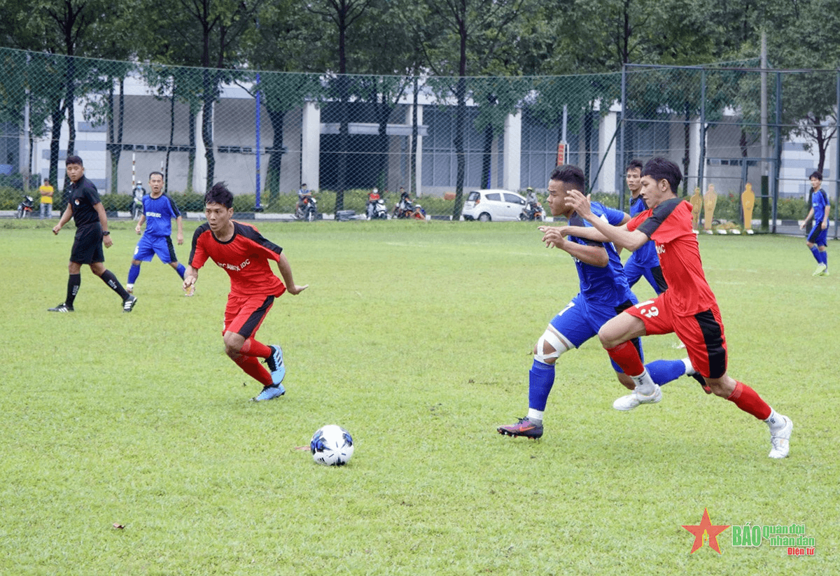 Khai mạc Giải bóng đá Thành phố mới Bình Dương cúp Becamex IDC năm 2022