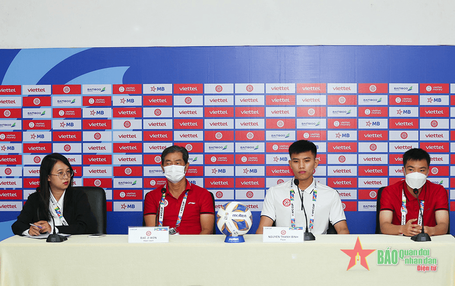 HLV trưởng Viettel FC Bae Ji Won: Viettel đặt mục tiêu chiến thắng