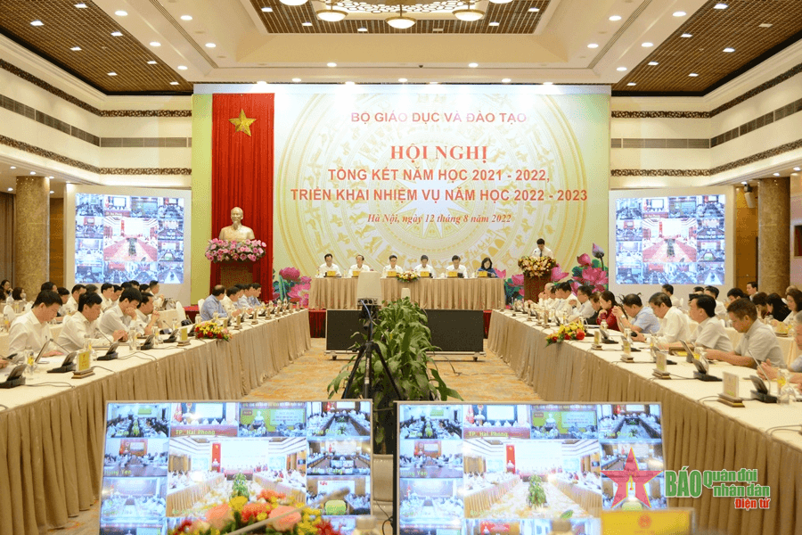 Phó thủ tướng Vũ Đức Đam dự Hội nghị tổng kết năm học 2021-2022