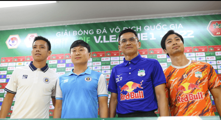 Vòng 12 V-League 2022: HLV Kiatisuk tự tin trước Hà Nội FC