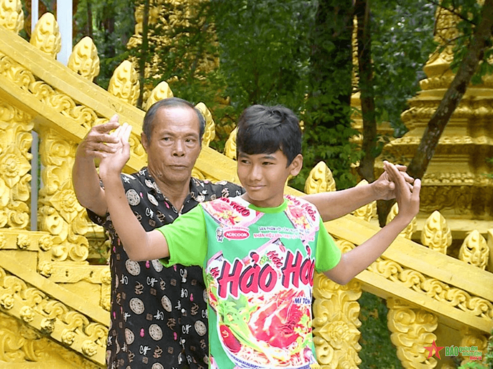 Nghệ nhân góp phần bảo tồn bản sắc văn hóa Khmer