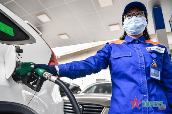 Sau nghỉ lễ, giá xăng chiều nay sẽ giảm?