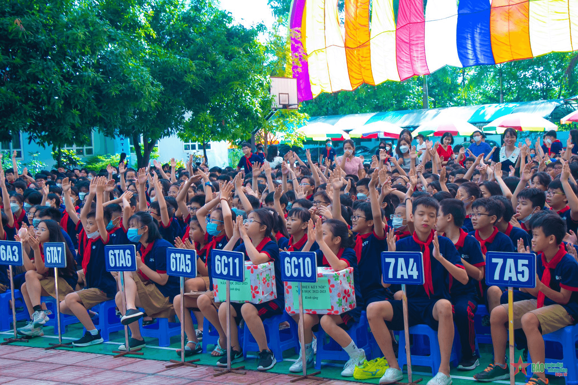 Gần 23 triệu học sinh cả nước hân hoan đón năm học mới
