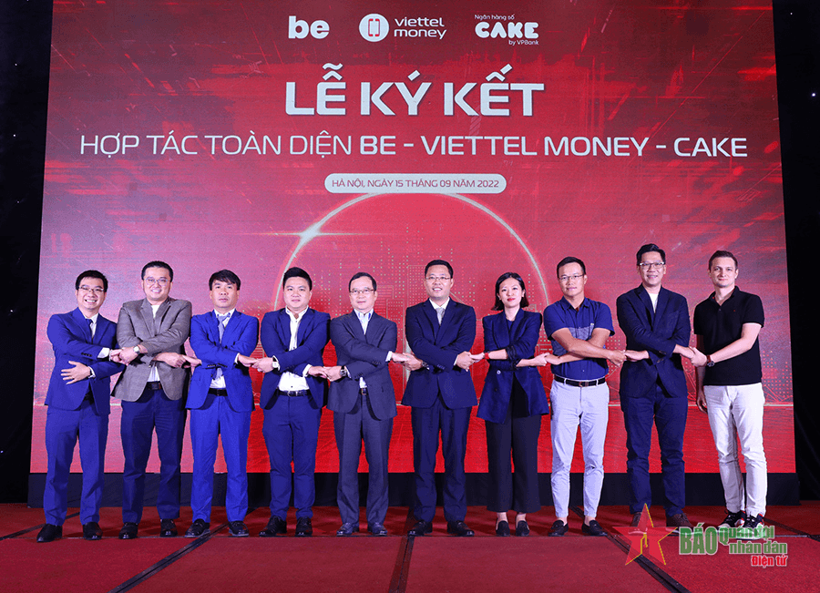 Hợp tác giữa doanh nghiệp tài chính và công nghệ để thúc đẩy thanh toán không dùng tiền mặt