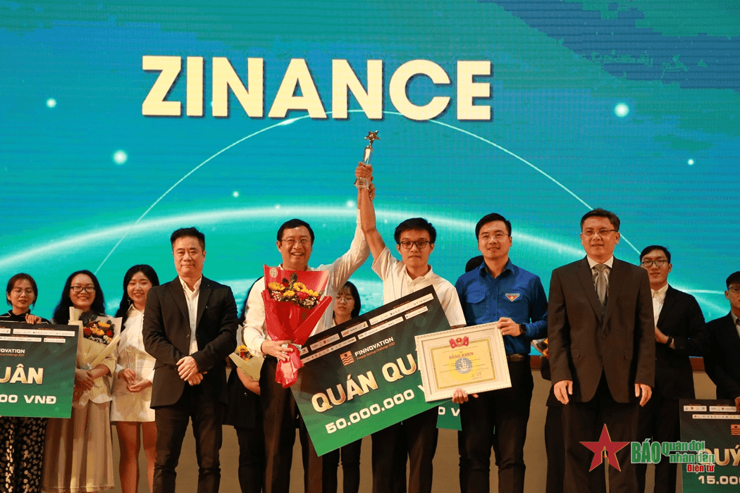 Trao giải Cuộc thi Sinh viên khởi nghiệp công nghệ tài chính “Finnovation 2022”