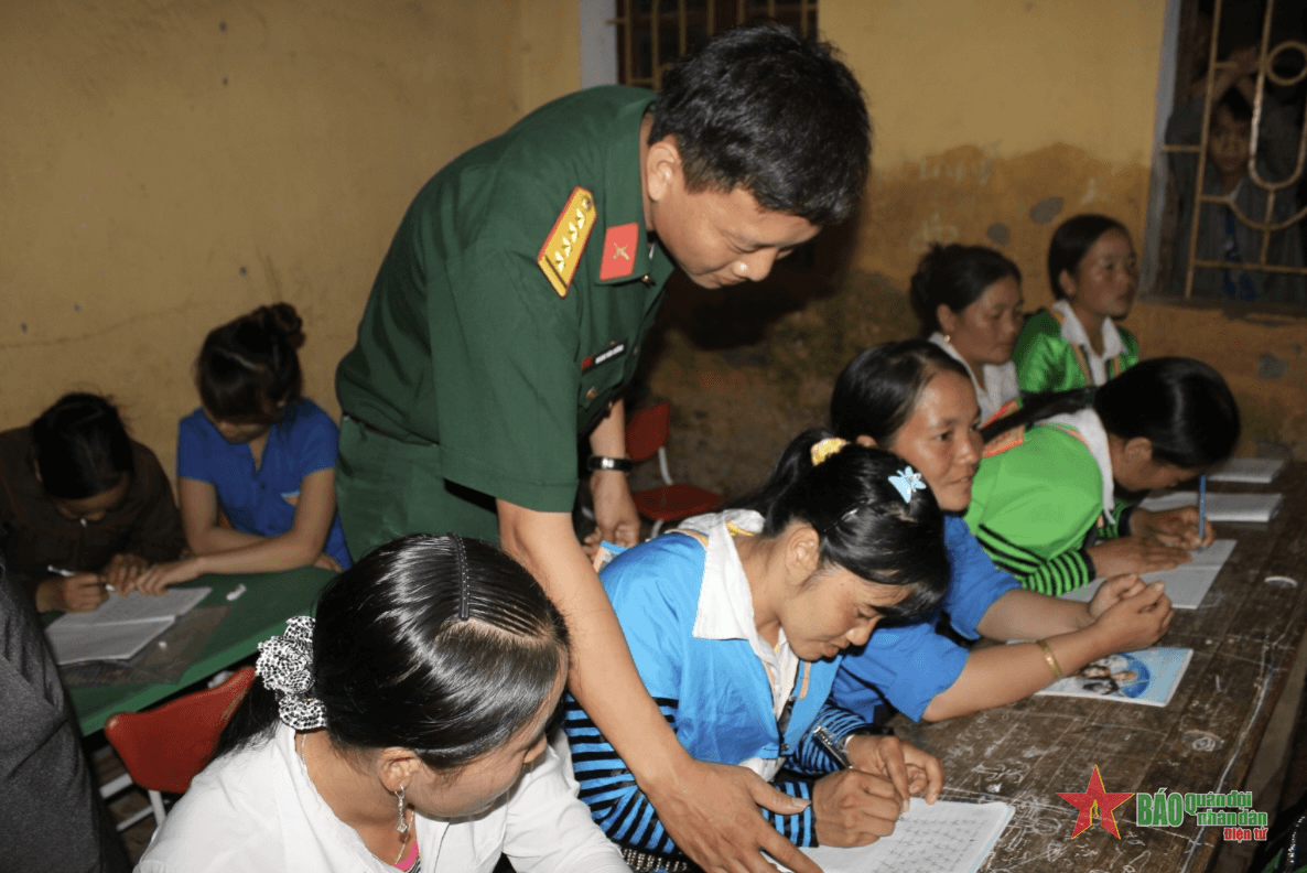 Lớp học nơi vùng cao Mường Lát