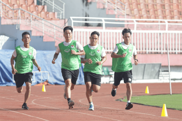 Không dễ giảm áp lực cho trọng tài