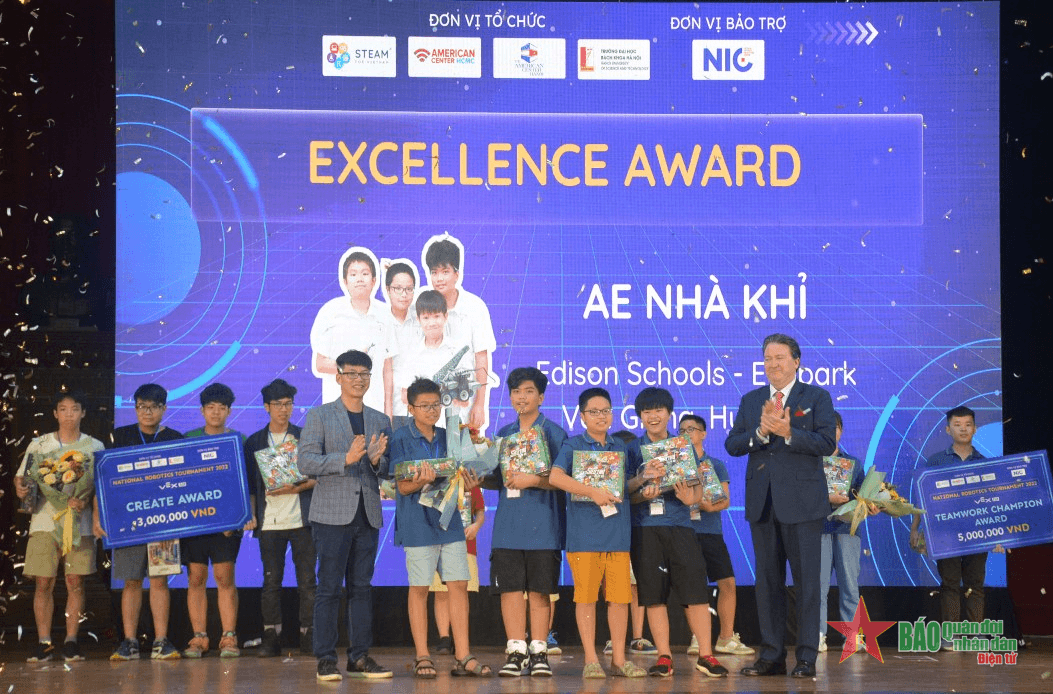 Trao thưởng Giải đấu National Robotics Tournament 2022