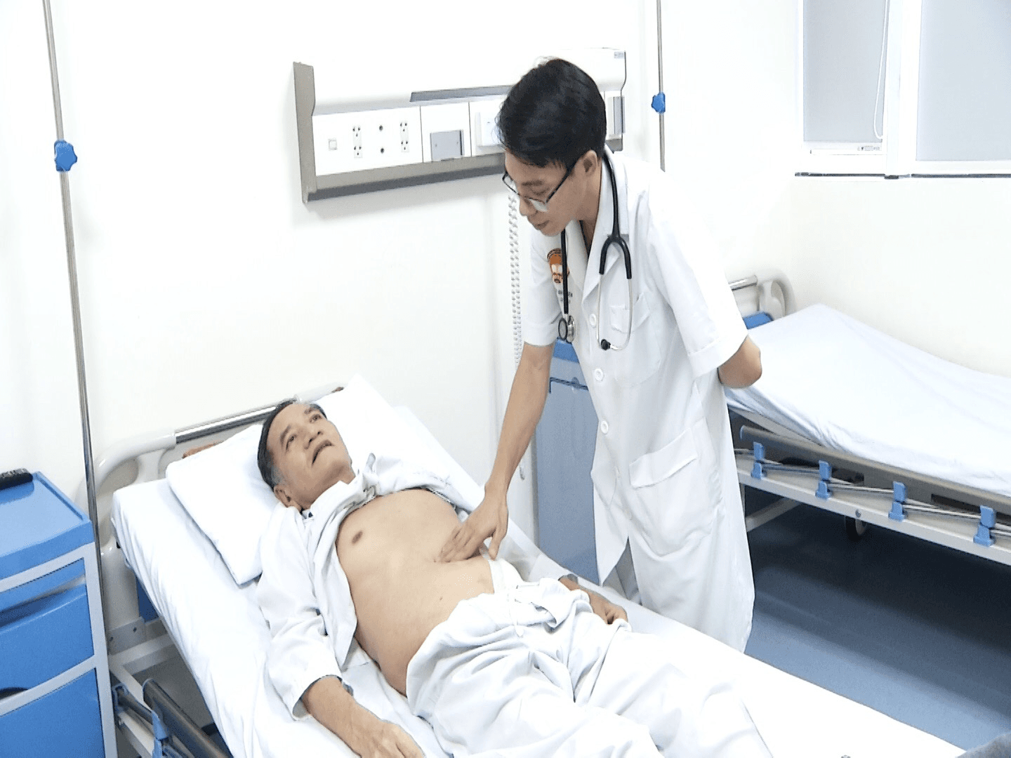 Viết tiếp kỳ tích gần 30 năm ghép thận