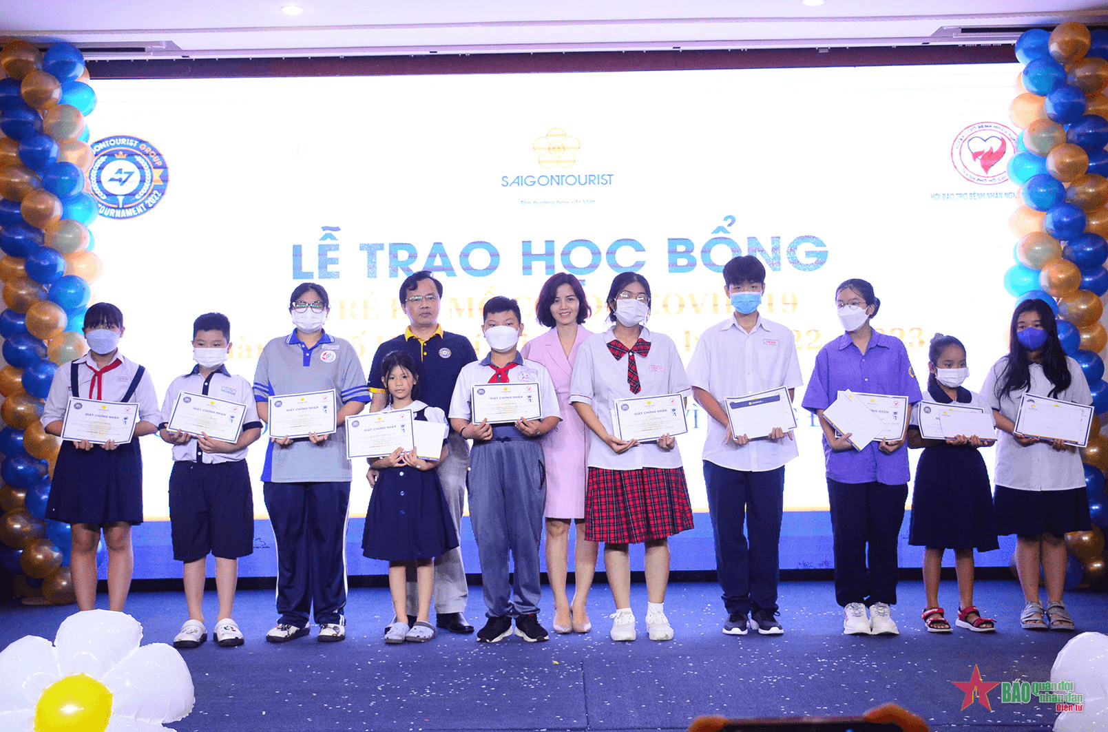 Dành 1 tỷ đồng học bổng cho học sinh hoàn cảnh khó khăn đặc biệt, mồ côi do Covid-19 tại phía Nam
