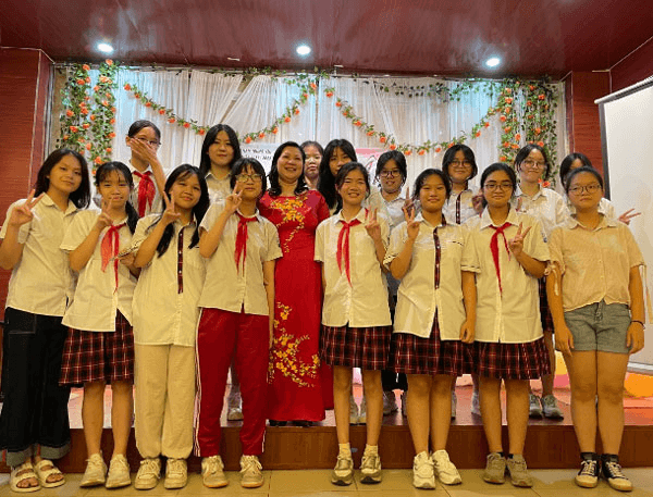 Bền bỉ dạy học sinh ứng xử văn minh