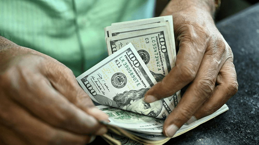Tỷ giá USD hôm nay (7-10): Đồng USD tiếp đà tăng mạnh, lấy lại mốc 112